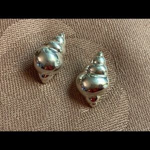 Seashell Barra Sterling Silver Earrings